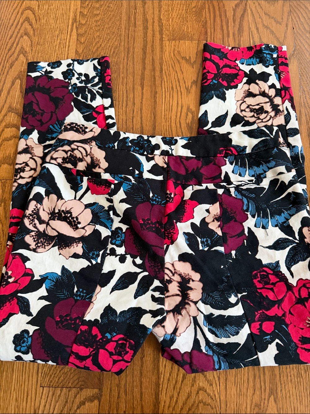 Adrianna Papell floral ankle pants - size 8 - Picture 4 of 7